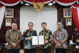 Pemkot Surabaya dan Pemkot Batam Perkuat Sinergi, Teken Kerjasama Digitalisasi hingga Kesehatan