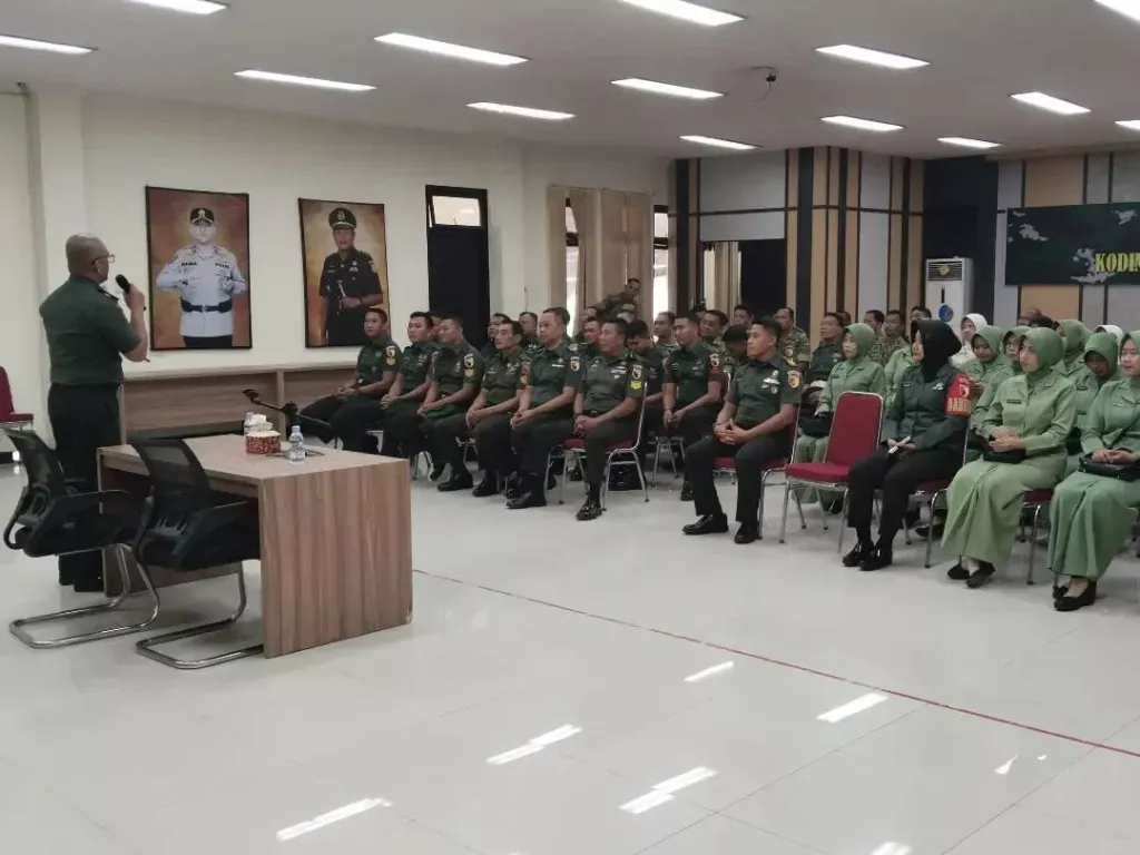 Kodim Gresik Beri Penyuluhan Hukum kepada Prajurit dan Persit, Tekankan Pencegahan Pelanggaran