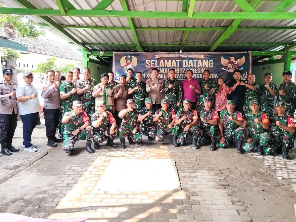Dandim Gresik Kunjungi Koramil Sangkapura, Dukung Pipanisasi di Bawean