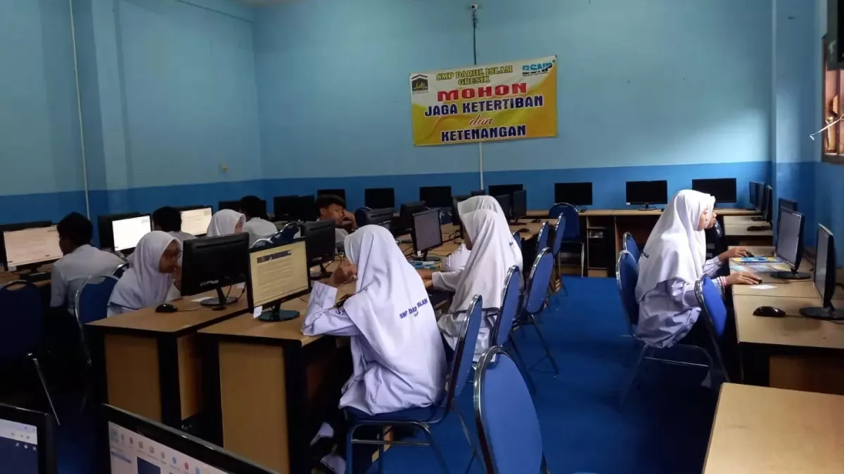Rp19 Miliar Tambahan Anggaran Pendidikan Gresik, Komputer TKA hingga Sekolah Rusak Jadi Sorotan