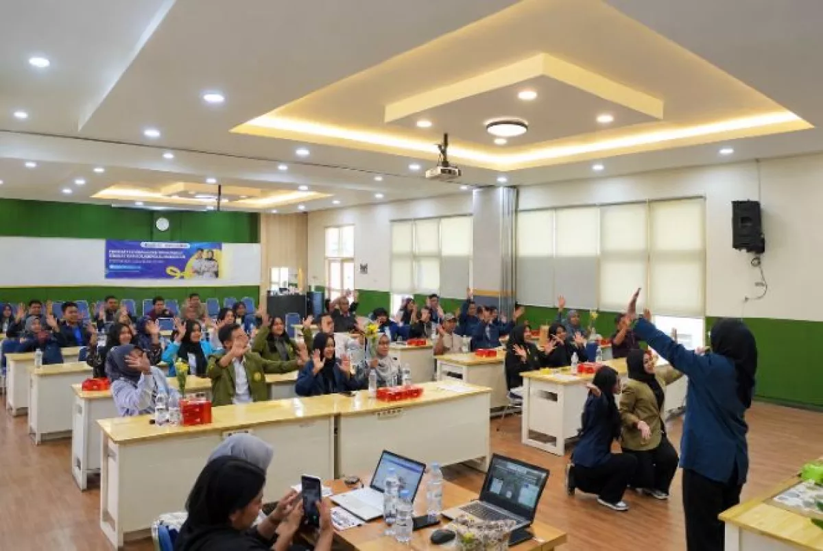 Dari 1.041 Pendaftar, 17 Mahasiswa Gresik Lolos BESTRO Petrokimia 