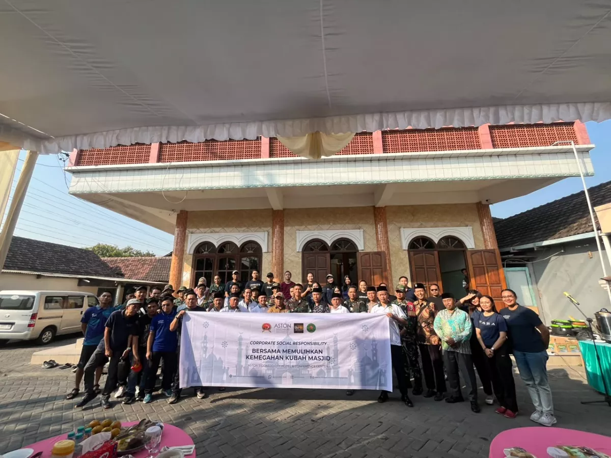 Aston Sidoarjo Gandeng Kodim 0816 dan MBM Service Bersihkan Masjid Baitul Mujtahidin