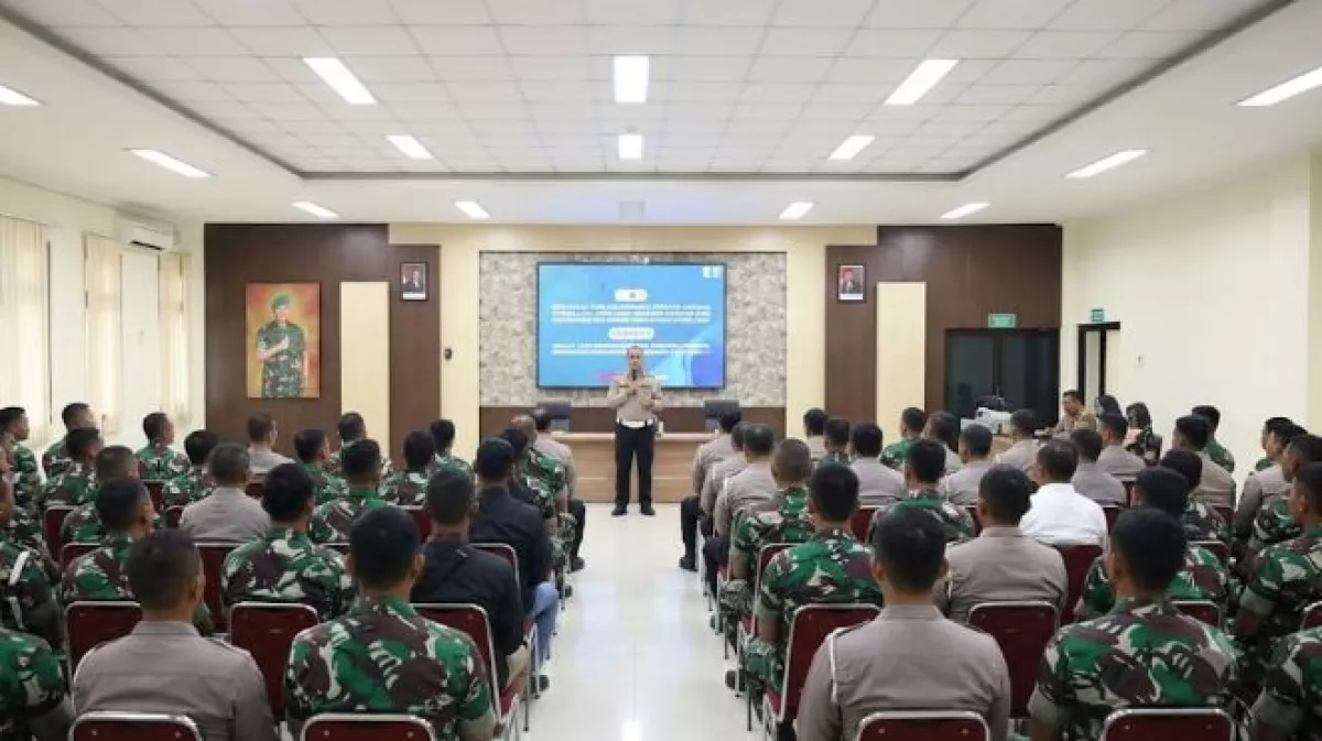 Personel Subdenpom Gresik Dibekali Defensive Driving, Satlantas Gelar Coaching Clinic