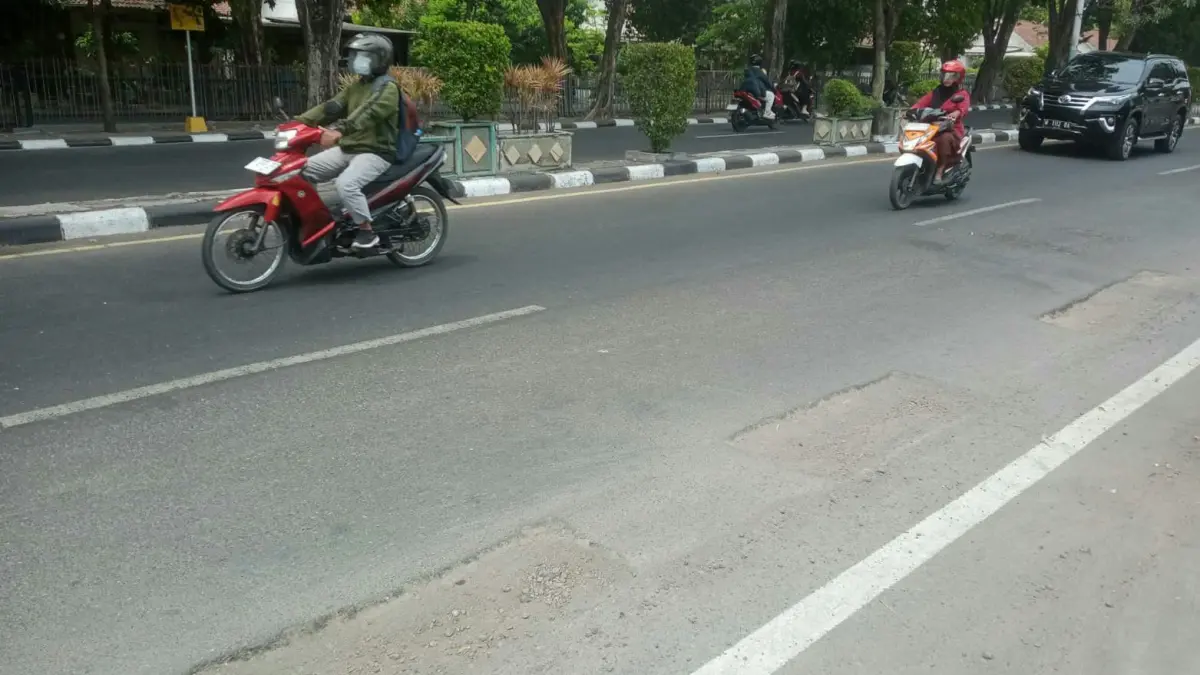 Ketua DPRD Gresik Desak Bekas Galian Pipa Gas Jalan Kartini Segera Diaspal