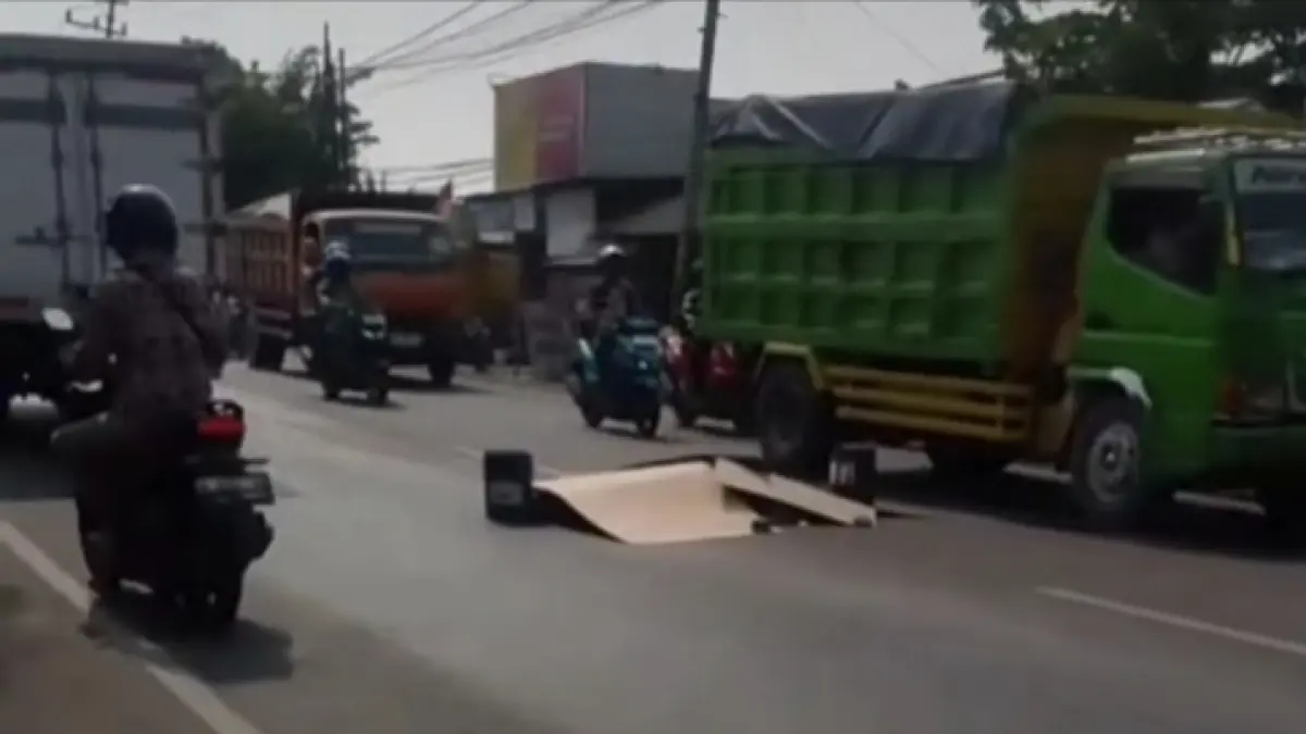 Polisi Selidiki Kecelakaan Fatal di Driyorejo, Honda Beat dan Truk Wing Box Diamankan