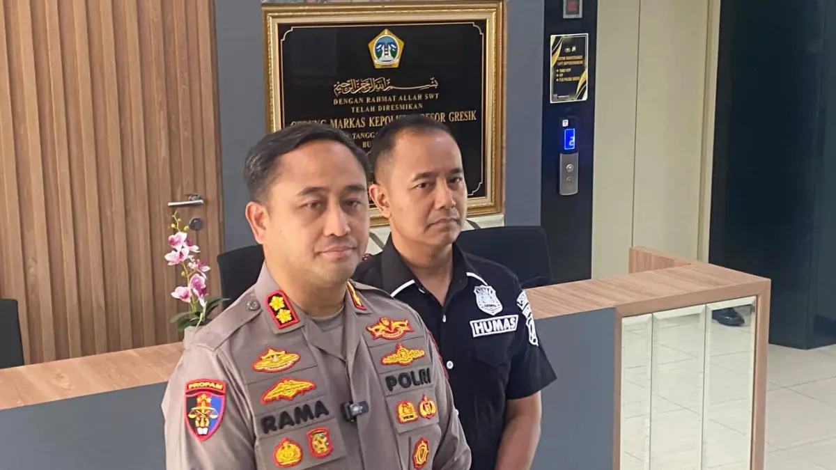 Menangis di Polsek Manyar, Perempuan Gresik Mengaku Diperas Oknum Pinjol