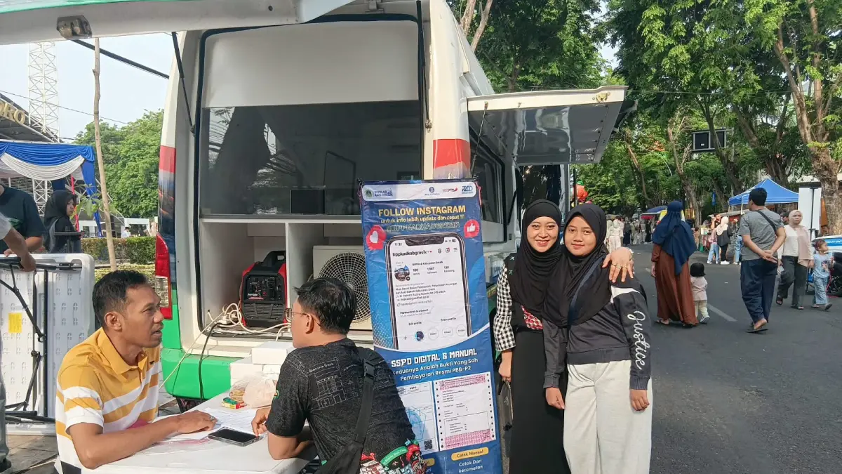 Tak Perlu Repot ke Kantor, BPPKAD Gresik Layani Urusan PBB hingga SPPT di Acara Hari Santri
