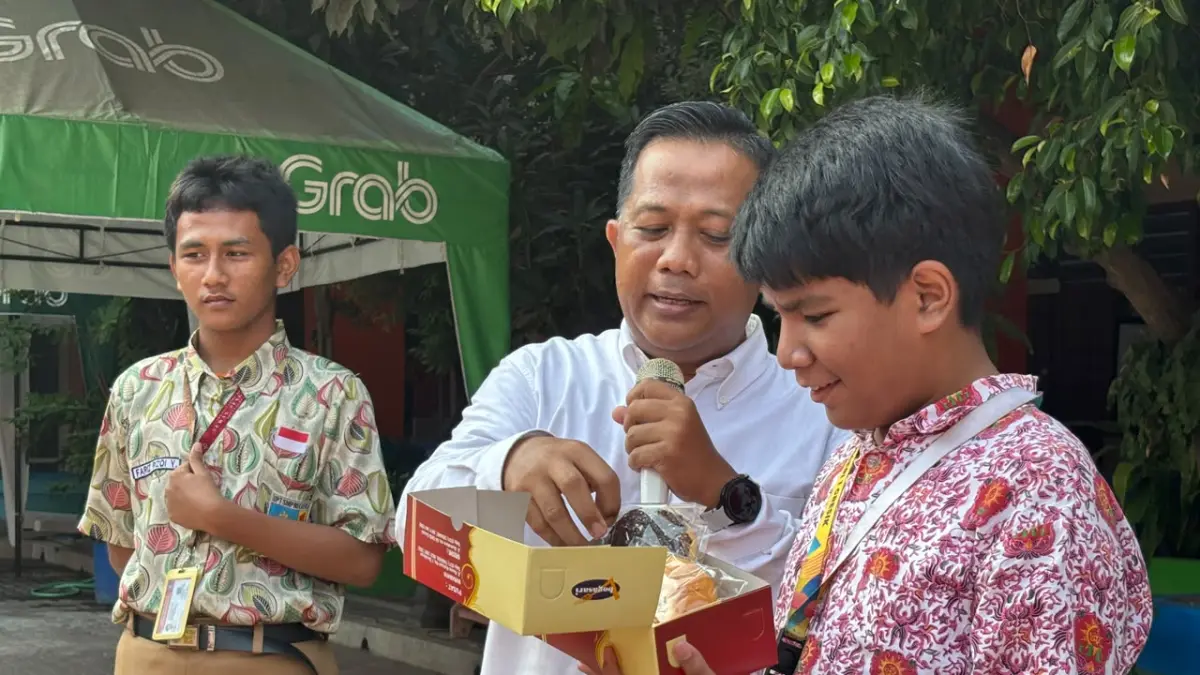 Family Bakery Jadi Inspirasi Siswa SMPN 1 Gresik, Tajuddin Tekankan Kerja Keras dan Bakti Orang Tua 