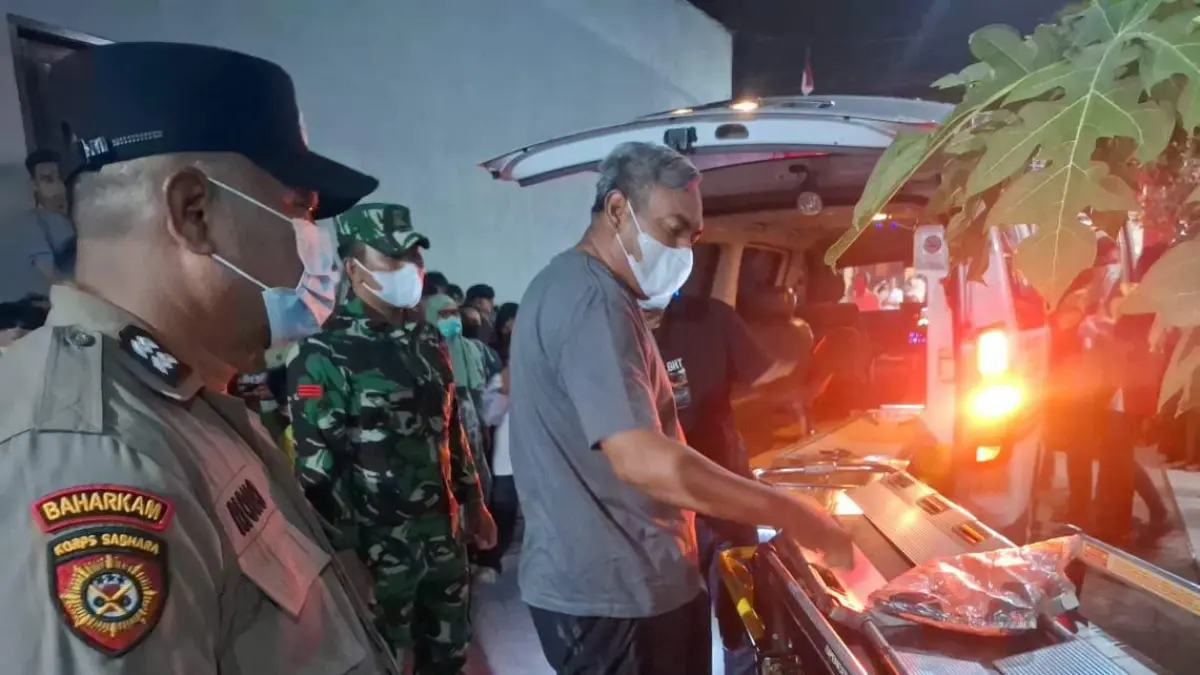 Warga Kebomas Gresik Curiga Bau Menyengat, Pria 45 Tahun Ditemukan Tak Bernyawa
