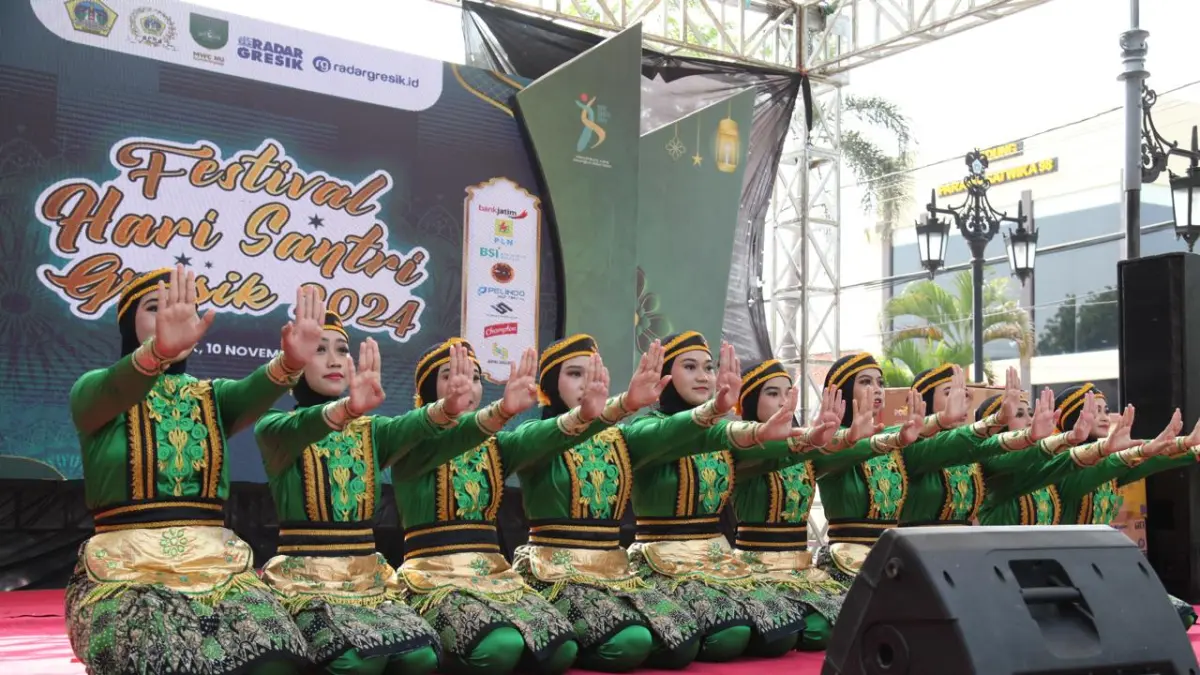 Festival UMKM hingga Panggung Bakat Santri Meriahkan HSN 2026 di Gresik 